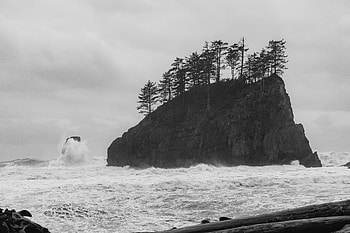 Waves, Rocks, Spray, Bw, Chb HD wallpaper