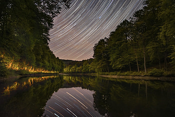 Lake, reflections, star trail, trees HD wallpaper