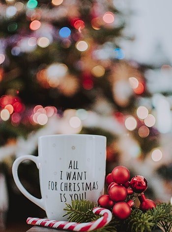 Holidays, New Year, Glare, Cup, Christmas, Inscription, Bokeh, Boquet, Mug HD phone wallpaper