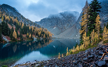 mountain lake, fog, morning, mountains, beautiful lake, North Cascades National Park, Washington, USA HD wallpaper