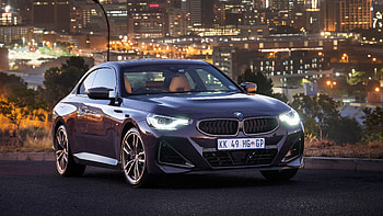 BMW M240i Xdrive Coupe 2022 2 Cars HD wallpaper