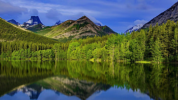 Reflections, mirror, landscape, beautiful, serenity, tranquil, mountain, lake, reflection, clouds, trees, sky, forest HD wallpaper