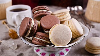 macaron chocolate dessert , resolution, Delicious treats, Indulgent cookies HD wallpaper