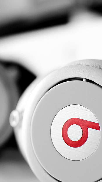 White Beats Heads 6 Plus - Top 10 Brands HD phone wallpaper