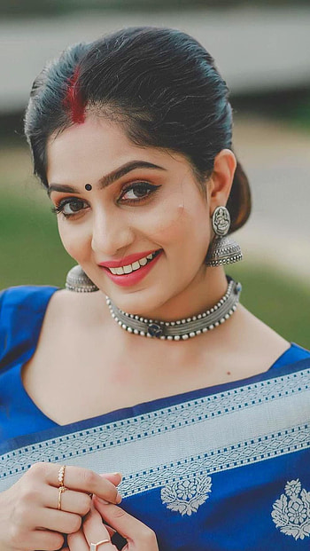 Arya, mallu actress, saree lover HD phone wallpaper
