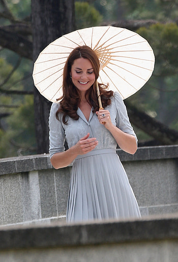 Kranji Commonwealth War Cemetery, Prince William and Kate Middleton HD phone wallpaper