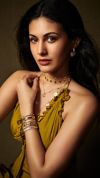 Amyra Dastur, Bollywood, Heroine HD phone wallpaper