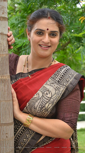 Pavitra lokesh, kannada actress HD phone wallpaper