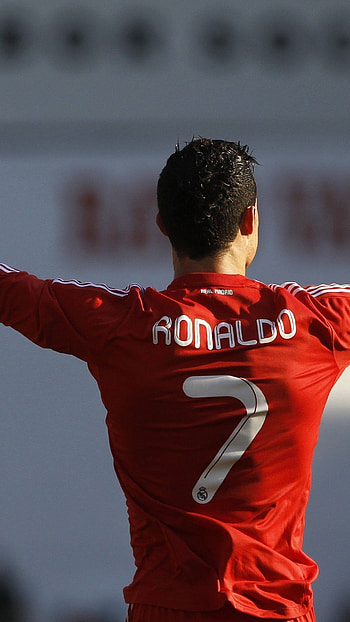 Ronaldo, five UEFA Champions Leagues HD phone wallpaper