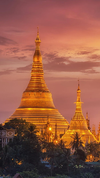 Shwedagon Pagoda, Iconic landmark, Golden spires, Buddhist pilgr HD phone wallpaper