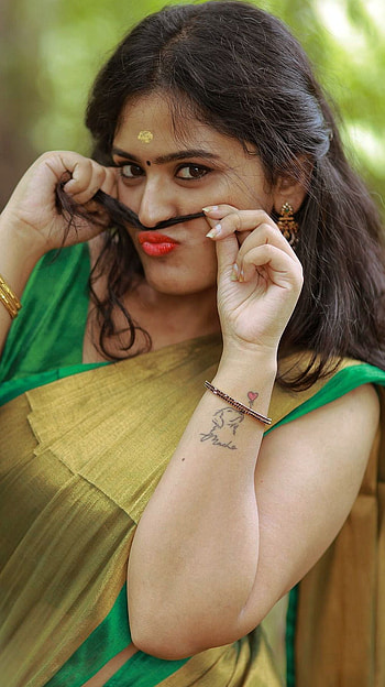 Anu shiv, tamil model, saree beauty HD phone wallpaper