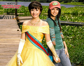 SELENA AND DEMI, demi, selena, bffs HD wallpaper