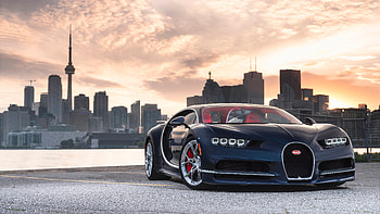 Bugatti Chiron In Toronto Cn Tower, bugatti-chiron, bugatti, cars, canada, toronto, city, skyscraper, cn-tower HD wallpaper