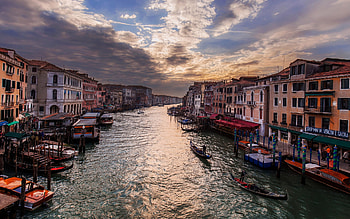Venice, evening, sunset, canal, boats, Venice panorama, Venice cityscape, tourism, Italy HD wallpaper