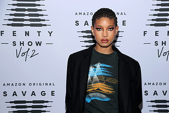 Willow Smith, Life Tour announcement, Celebrity Land HD wallpaper