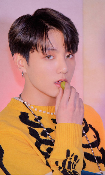 Dreamy K-pop Idol — Melodic Vibe, K-pop, singer, music, BTS HD phone wallpaper