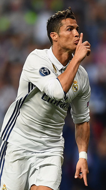 Portuguese Soccer Icon — Mobile, soccer, Cristiano Ronaldo, Sports HD phone wallpaper