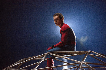 Tom Holland In Spiderman Homecoming, spiderman-homecoming, spiderman, 2017-movies, movies, tom-holland HD wallpaper