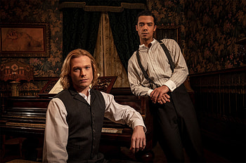 Lestat & Louis — Interview with the Vampire ( TV ), Sam Reid, Lestat de Lioncourt, Jacob Anderson, Louis de Pointe du Lac, TV Show, Interview with the Vampire HD wallpaper