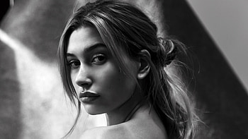 Hailey Bieber portrait, Black and white, Celebrity face HD wallpaper