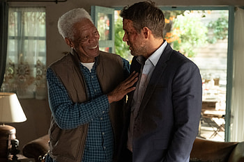 Hitman's Wife's Bodyguard, Action-packed, High-octane thrills, Dynamic duo HD wallpaper
