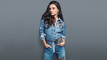 Mila Kunis movies, 2017 , Celebrities , Expert actress HD wallpaper