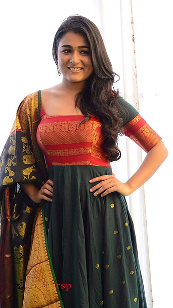 Shalini Pandey, Tollywood Heroine HD phone wallpaper