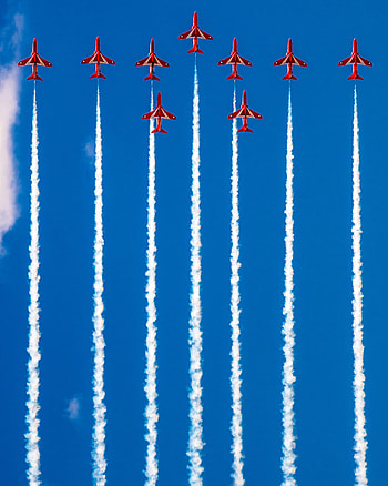 Sky, Smoke, Airplanes, Miscellanea, Miscellaneous, Flight, Traces HD phone wallpaper