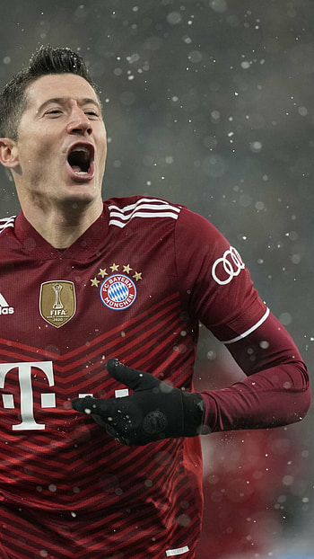 Robert Lewandowski HD phone wallpaper
