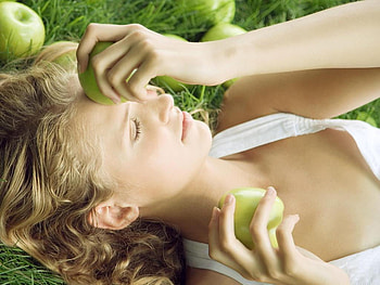 Green Apples, sweet, apples, green, girl HD wallpaper