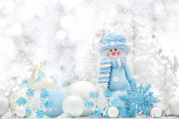 Happy Holidays, bokeh, holidays, graphy, beauty, xmas, holiday, christmas decoration, magic christmas, new year, christmas balls, merry christmas, magic, balls, beautiful, snowman, happy new year, decoration, pretty, christmas, ball, decorations, lovely HD wallpaper