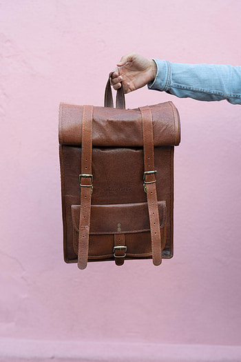 Hand, Miscellanea, Miscellaneous, Backpack, Rucksack, Pockets HD phone wallpaper