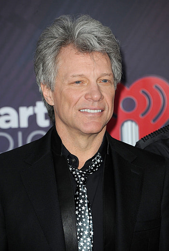 Jon Bon Jovi, Career roller coaster, Candid interview, Musical journey HD phone wallpaper