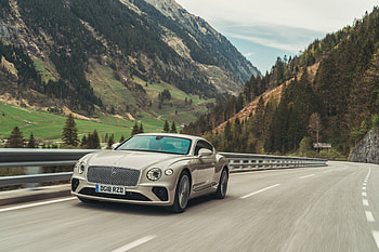 Bentley Continental GT White Sand, bentley-continental-gt, bentley, 2018-cars, cars HD wallpaper