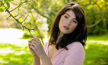 Gemma Arterton, Fandom obsession, Unique characters, Creative reinterpretation HD wallpaper