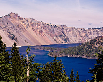 Oregon mountains, Tranquil wilderness, Serene atmosphere, Breathtaking views HD wallpaper