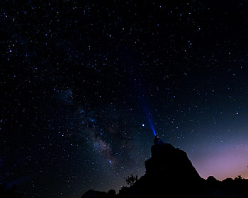 Night, Silhouette, Miscellanea, Miscellaneous, Starry Sky, Glow, Flashlight HD wallpaper