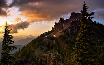 rocks, mountain landscape, evening, sunset, green forest, clouds, mountains HD wallpaper