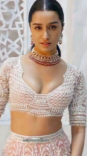 Shraddha Kapoor, bollywood actress, model, traditional, trending HD phone wallpaper