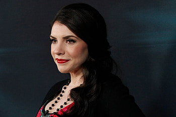 Stephenie Meyer, New Twilight Book, Midnight Sun, The New York Times HD wallpaper
