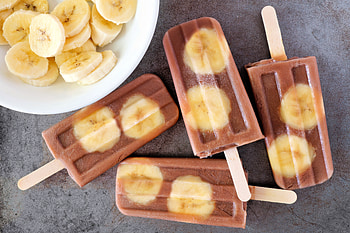 Banana, slices, ice candy, summer HD wallpaper