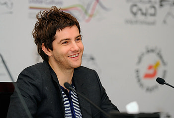 Jim Sturgess Movies, Notable film roles, Hard Sun actor, Personal life updates HD wallpaper