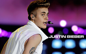justin bieber on stage Justin Bieber, Justin Drew Bieber HD wallpaper