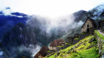Peruvian textiles, Vibrant markets, Andean culture, Handcrafted souvenirs HD wallpaper
