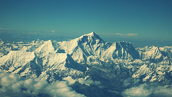 Mount Everest , Stunning visuals, Captivating ry, Majestic wonder HD wallpaper