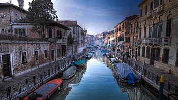 wonderful venice channel in the morning, channel, boat, morning, city, bridge HD wallpaper