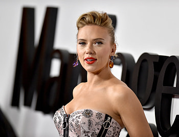 Beautiful and gorgeous, red lips, Scarlett Johansson HD wallpaper