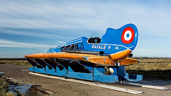 Record-breaking hydroplane, Auctioned treasure, Hispano Suiza legacy, Speed record holder HD wallpaper