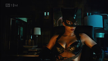 Catwoman (Halle Berry), Movie database, Film information, Entertainment HD wallpaper