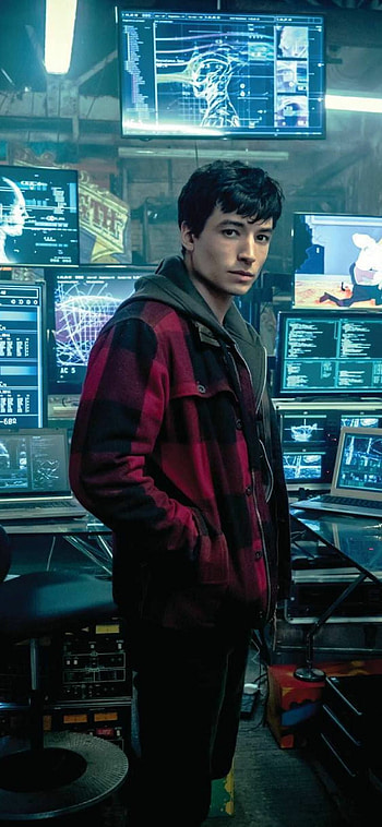 Ezra Miller, Flash in Justice League HD phone wallpaper